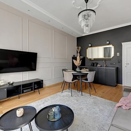 Old Town Ogarna IV Glamour By Downtown Apartments غدانسك المظهر الخارجي الصورة
