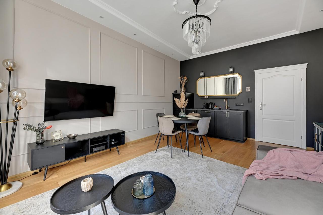 Old Town Ogarna IV Glamour By Downtown Apartments غدانسك المظهر الخارجي الصورة