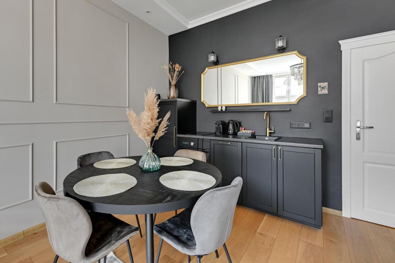 Old Town Ogarna IV Glamour By Downtown Apartments غدانسك المظهر الخارجي الصورة
